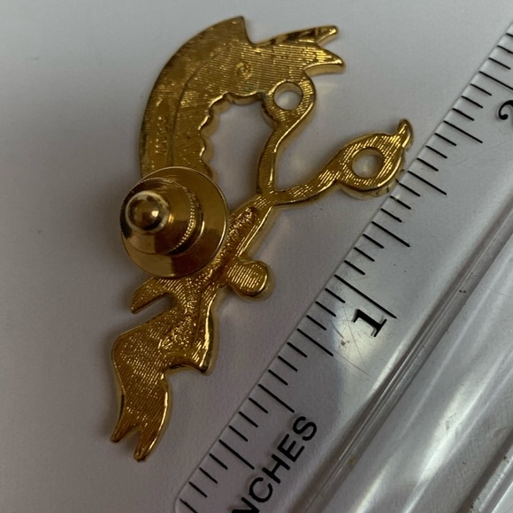 Avon Pin Hairdresser - Picture 16 of 16